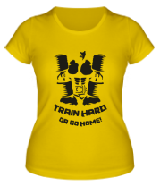 Женская футболка Train hard фото
