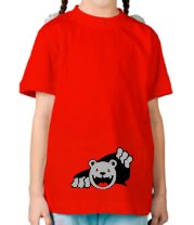 Детская футболка Медведь вылезает из футболки фото