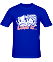 Мужская футболка Love is фото