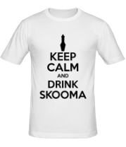 Мужская футболка Keep calm and drink skooma фото