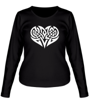 Женская футболка длинный рукав Кельтские узоры в виде сердца фото
