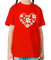 Детская футболка Сердце из собачьих следов (свет) фото
