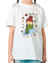 Детская футболка Девушка в листве фото