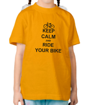 Детская футболка Keep calm and ride your bike фото